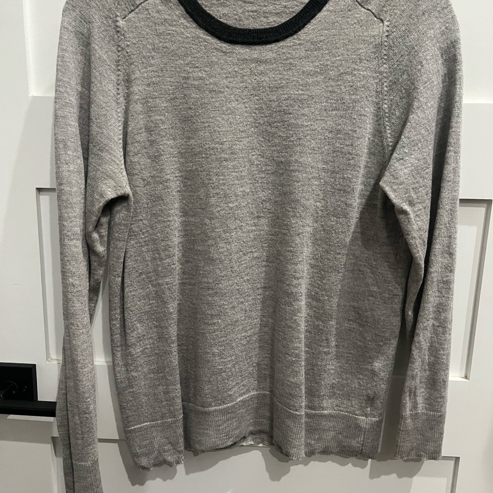 GAP Crewneck Sweater Gray Black Trim